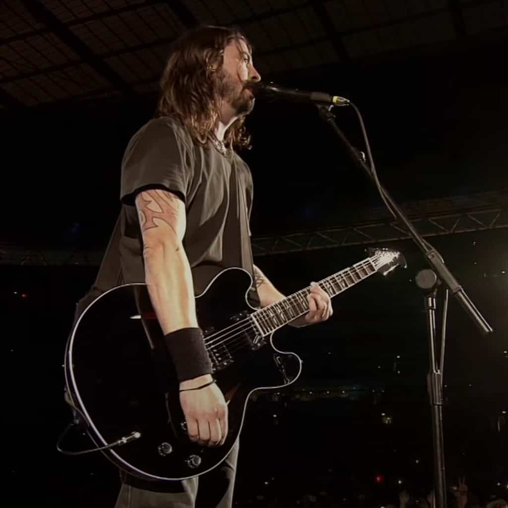 Gibson DG-335 Dave Grohl #DG001 - Owned/Toured by Dave Grohl
