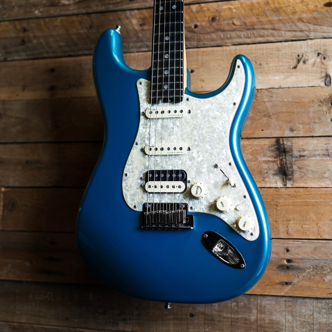 Fender Stratocaster メタリックブルー Johnny Marr's 1983 Fender Stratocaster (Blue) – Ground Guitar