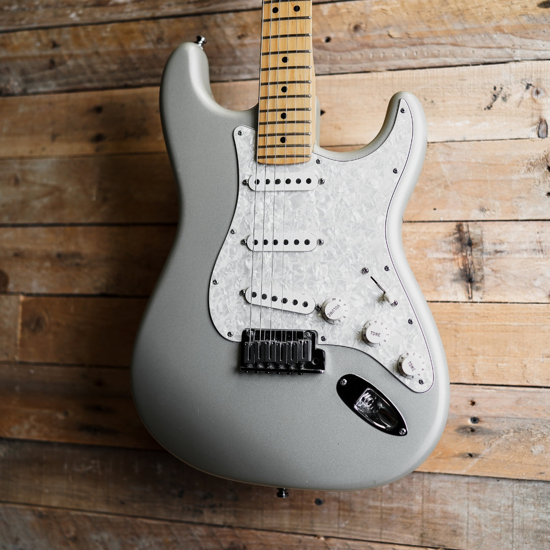2003 Fender USA Stratocaster In Inca Silver
