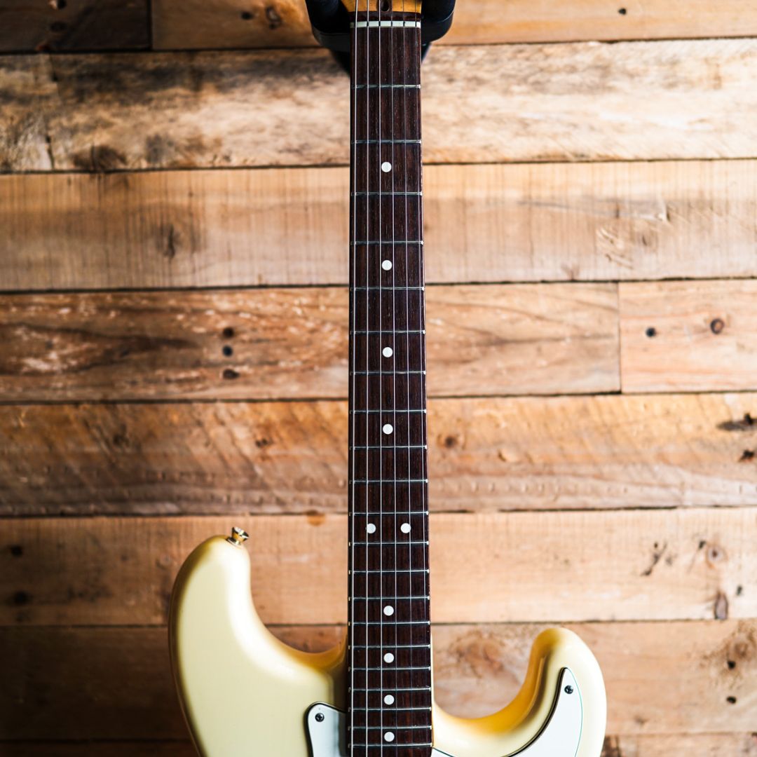 1983 Fender Elite Stratocaster Arctic White