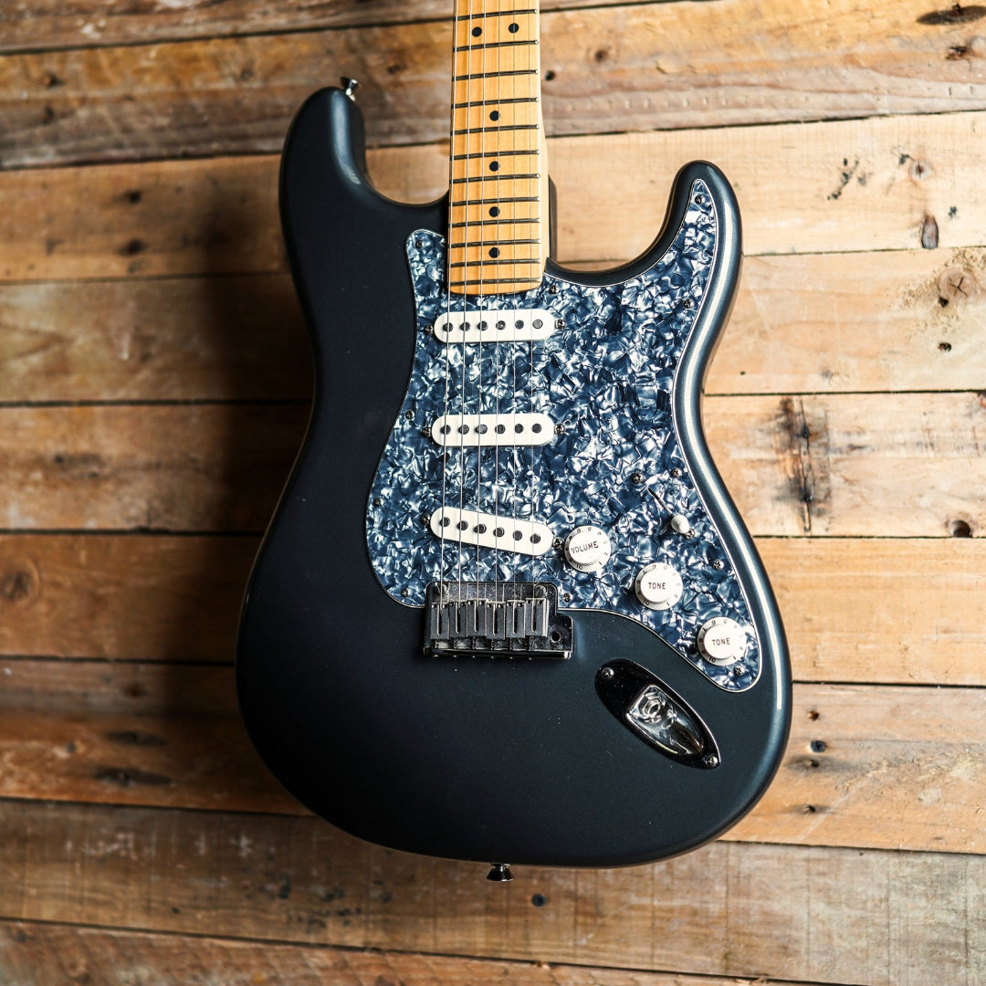 2006 Fender USA Standard Stratocaster in Charcoal Frost Metallic