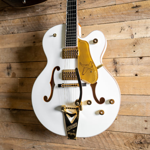 Gretsch G6136T Pro Series Players Edition White Falcon