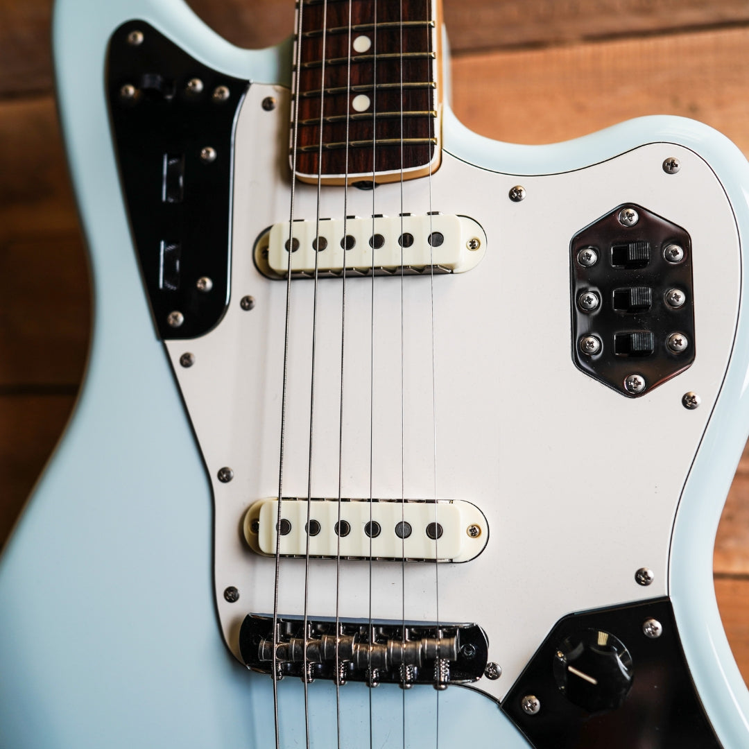 Fender FSR Made in Japan Traditional '60s Jaguar in Sonic Blue