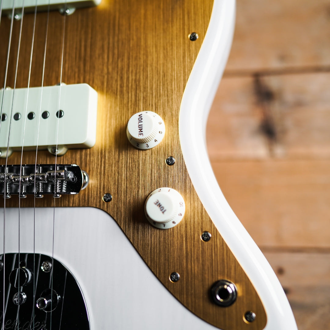 Fender MIJ Heritage '60s Jazzmaster in White Blonde – Fat Bottom