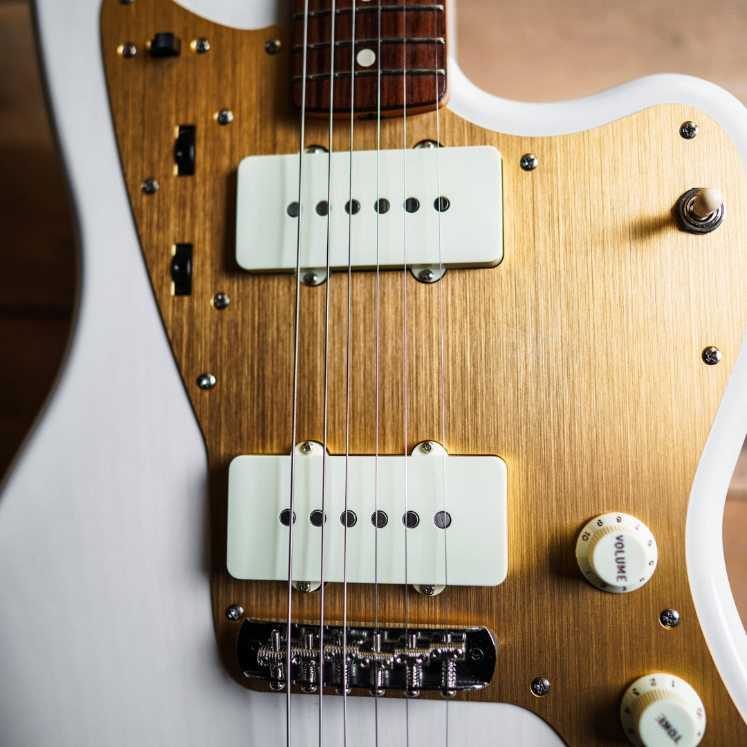 Fender MIJ Heritage '60s Jazzmaster in White Blonde