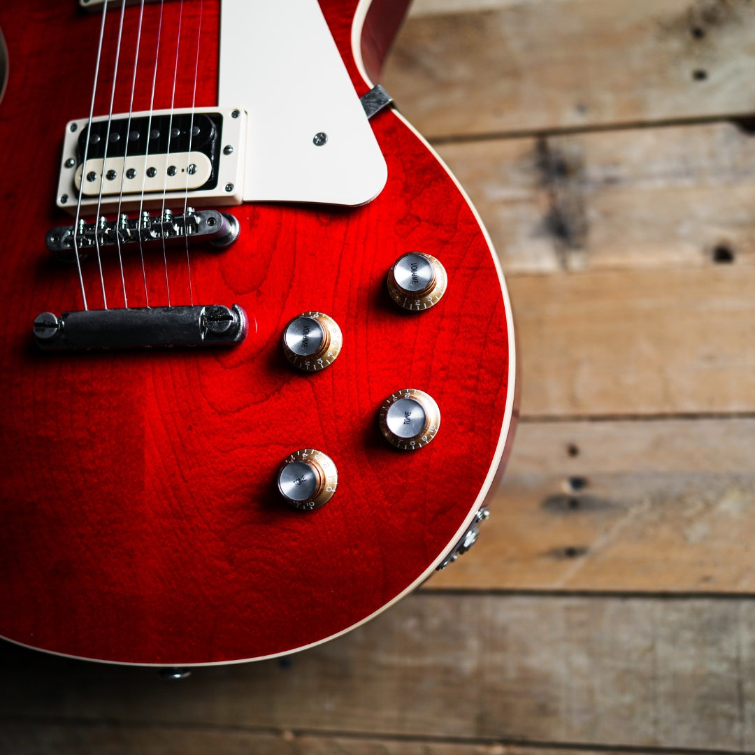 Gibson Les Paul Classic in Translucent Cherry – Fat Bottom Guitars