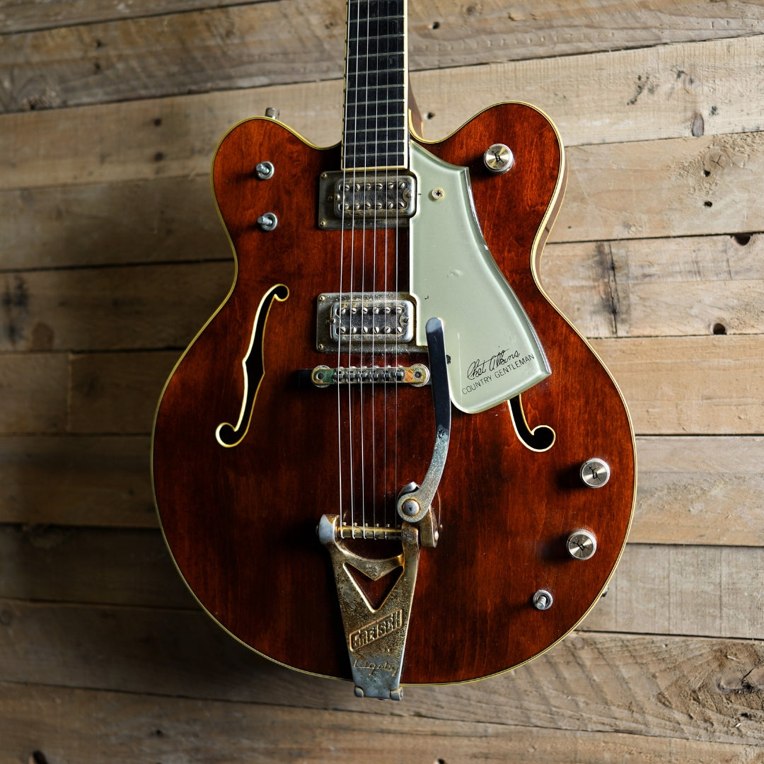 1972 Gretsch 7670 Chet Atkins Country Gentleman in Walnut