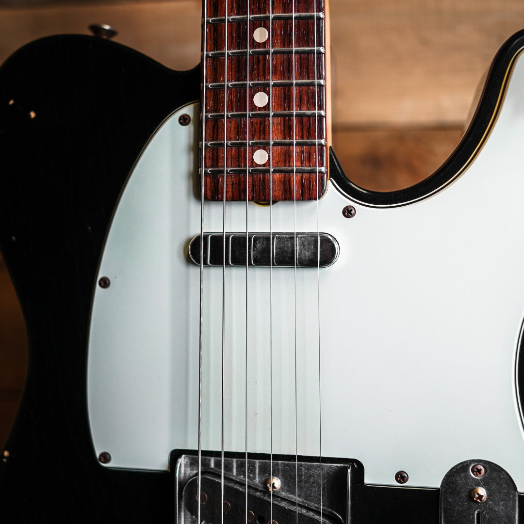 Fender Custom Shop Dealer Select '59 Telecaster Relic in Aged Black