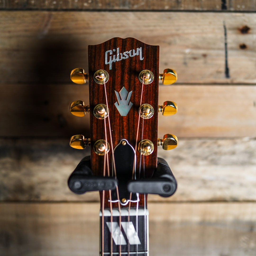 Gibson Songwriter in Antique Natural