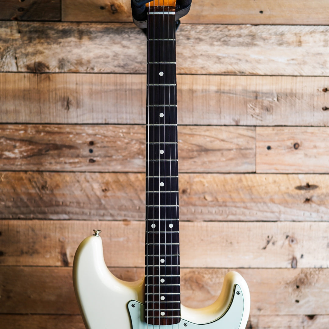 2022 Fender Vintera Modified 60s Stratocaster In Olympic White