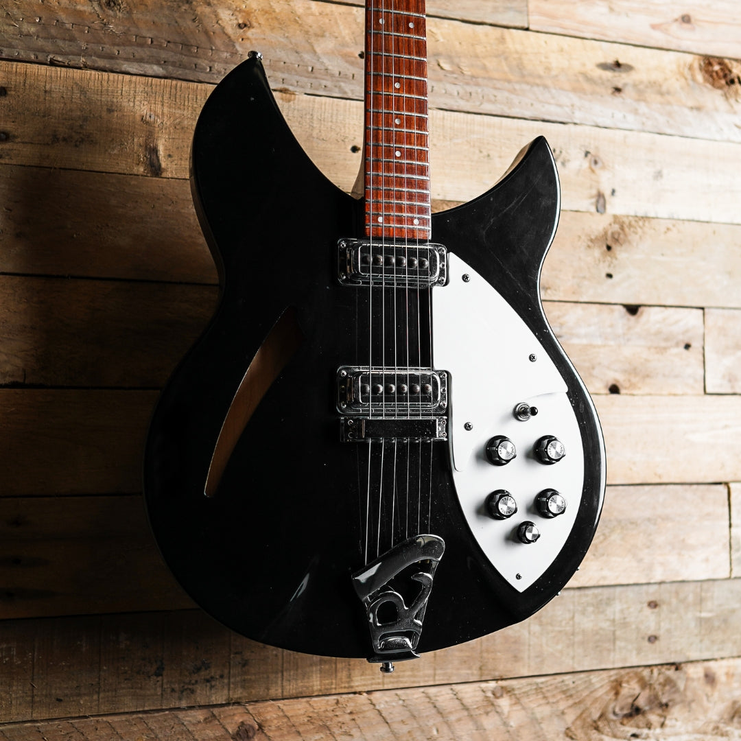 2000 Rickenbacker 330 In Jetglo – Fat Bottom Guitars