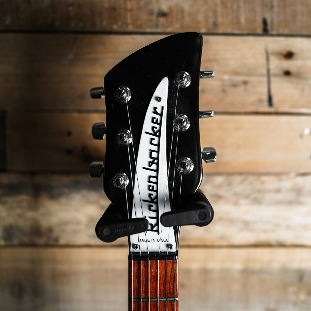 【たく】Rickenbacker 330 2000年製 2000 Rickenbacker 330 In Jetglo – Fat Bottom Guitars