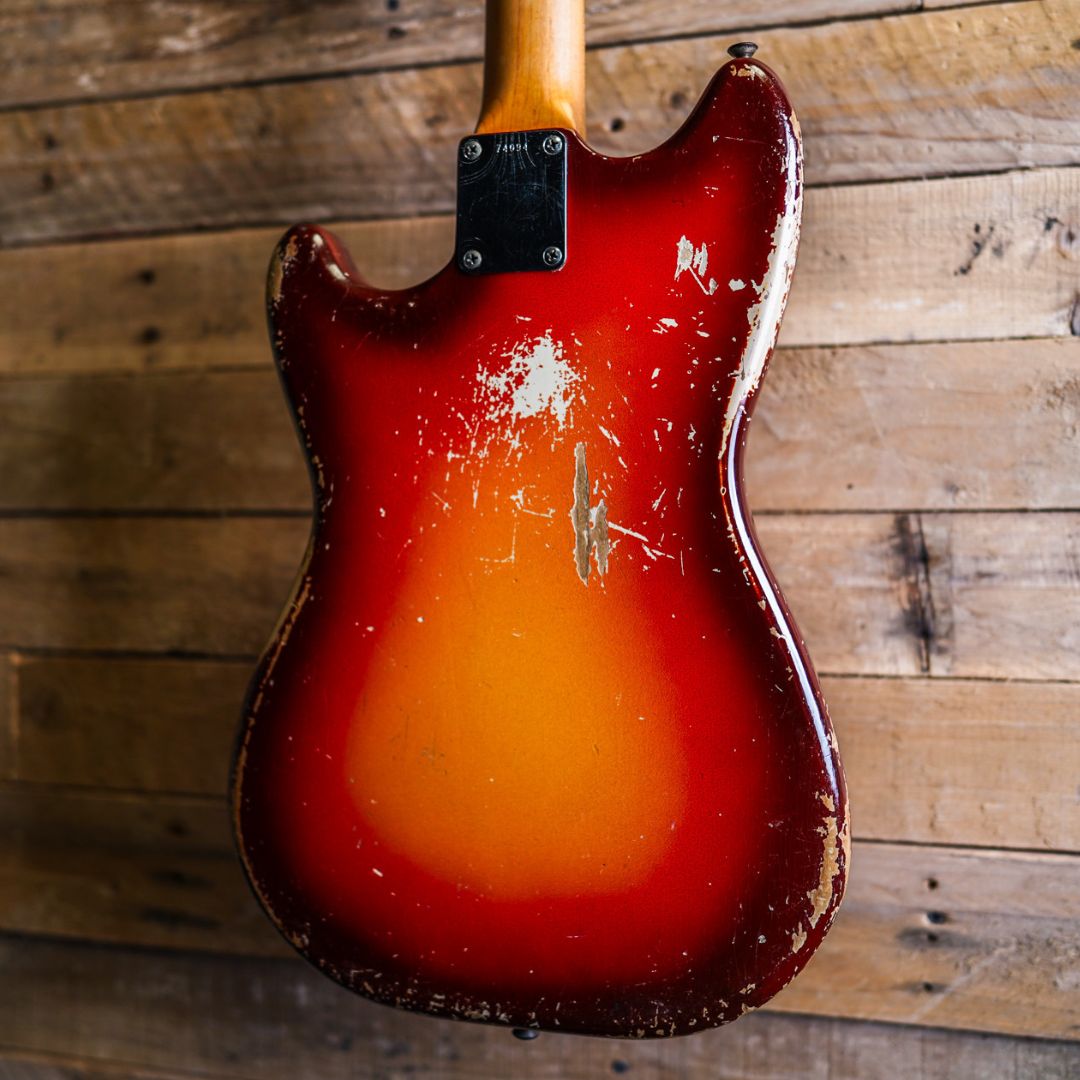 1962 Fender Duo Sonic in Sunburst – Fat Bottom Guitars