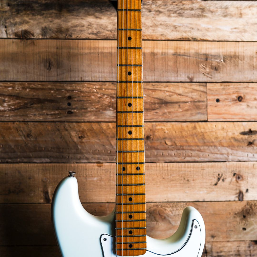 1963 Fender Stratocaster - Olympic White