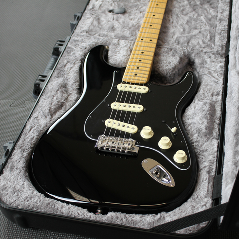 Fender American Professional Stratocaster in Black