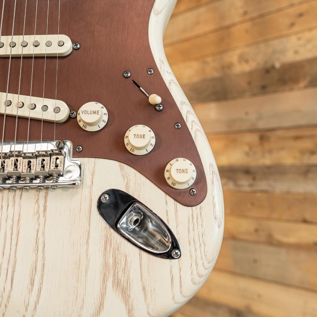 Fender FSR American Standard Rustic Ash Stratocaster in Olympic
