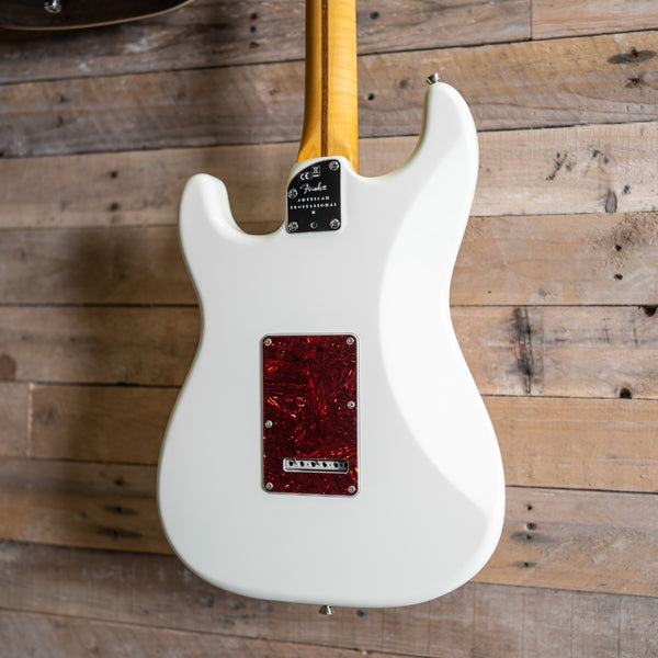 Fender American Professional II Stratocaster in Olympic White