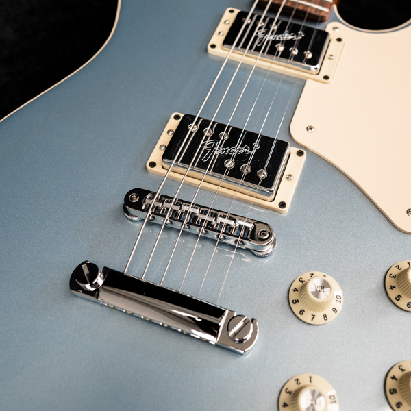 Fender Limited Edition Troublemaker Telecaster Deluxe in Ice Blue Metallic